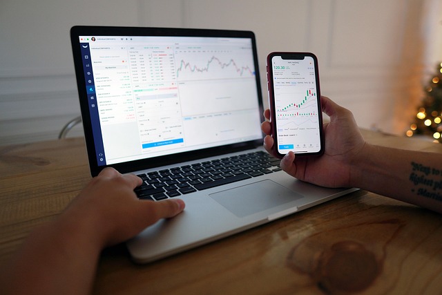 Hvordan takle børskrakk og nedgangstider: En guide for investorer